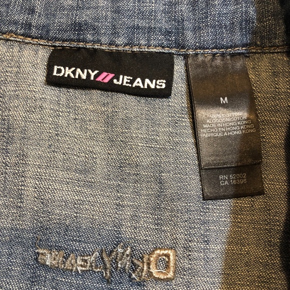 NEW Vintage DKNY Denim Crop Jacket Distressed Med - Picture 9 of 11
